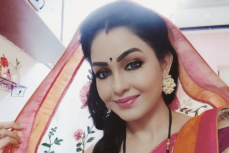 Actress shubhangi atre