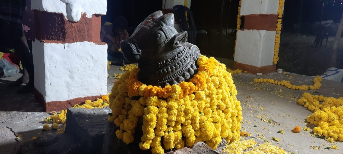 Accused admitted that they decamped with the Nandi idol, believing that it had diamonds inside it