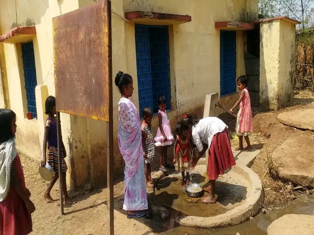 Demand for closure of Anganwadi centers in Latehar due to covid