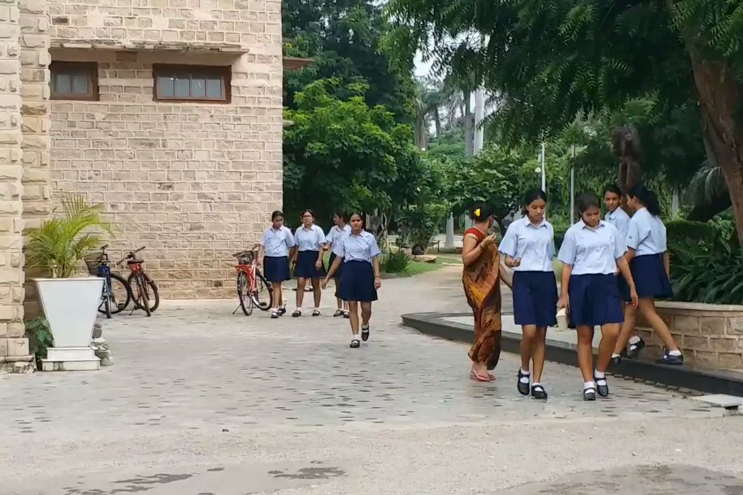 18 girl students of Scindia Girls School are Corona positive