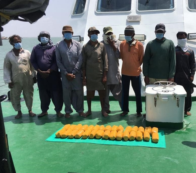 ICG, Gujarat ATS apprehend boat carrying 8 Pakistanis, 30 kg heroin near Jakhau