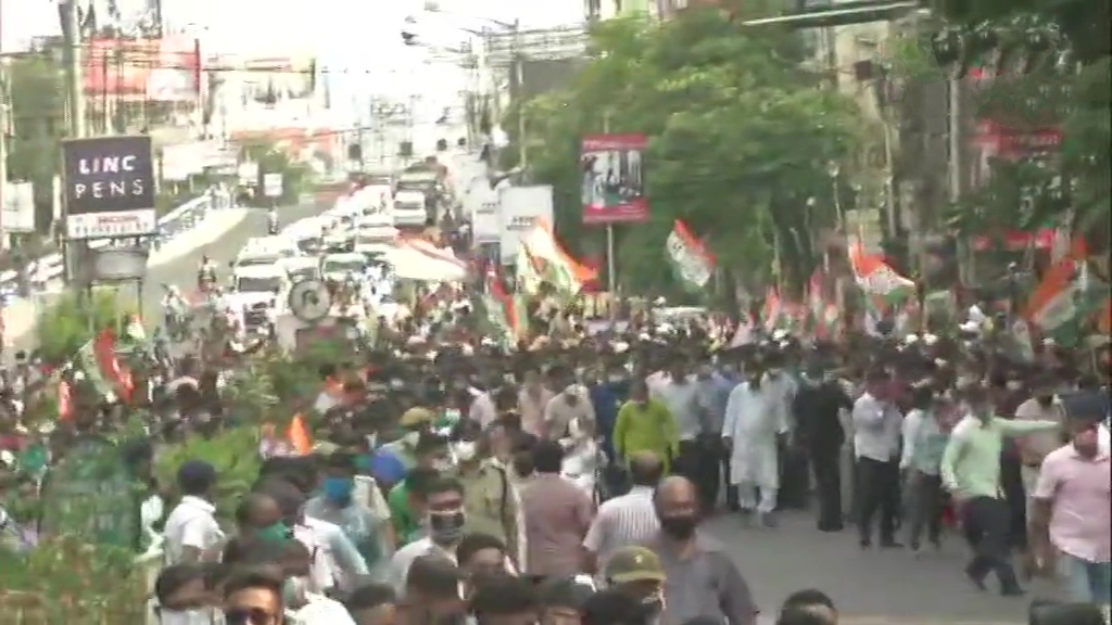 amid covid-19 spread mamata rally in kolkata