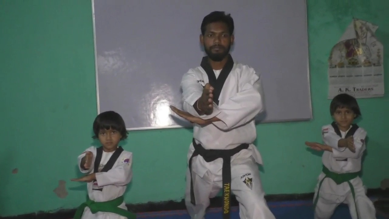 twin sisters rocking in Taekwondo of Giridih