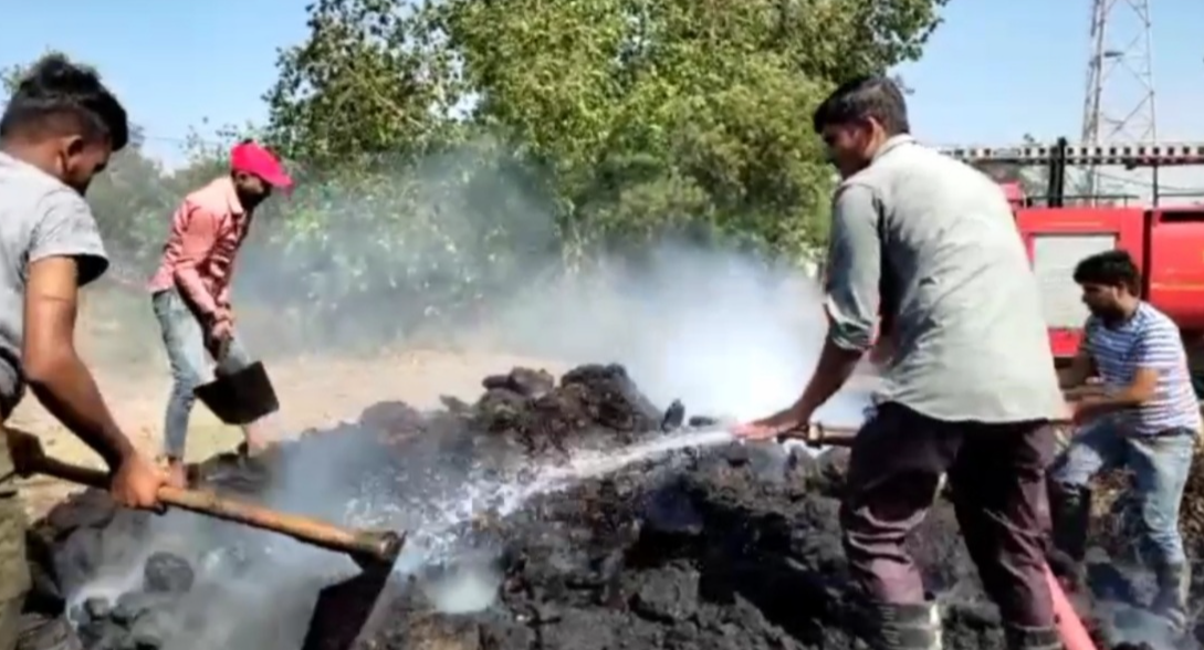 fire dadwa village Yamunanagar,आग दड़वा गांव यमुनानगर