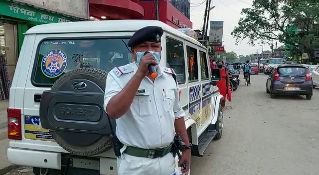 ৬ বজাৰ লগে লগে বন্ধ হৈ পৰিছে মৰাণৰ সকলো ব্যৱসায় প্ৰতিষ্ঠান