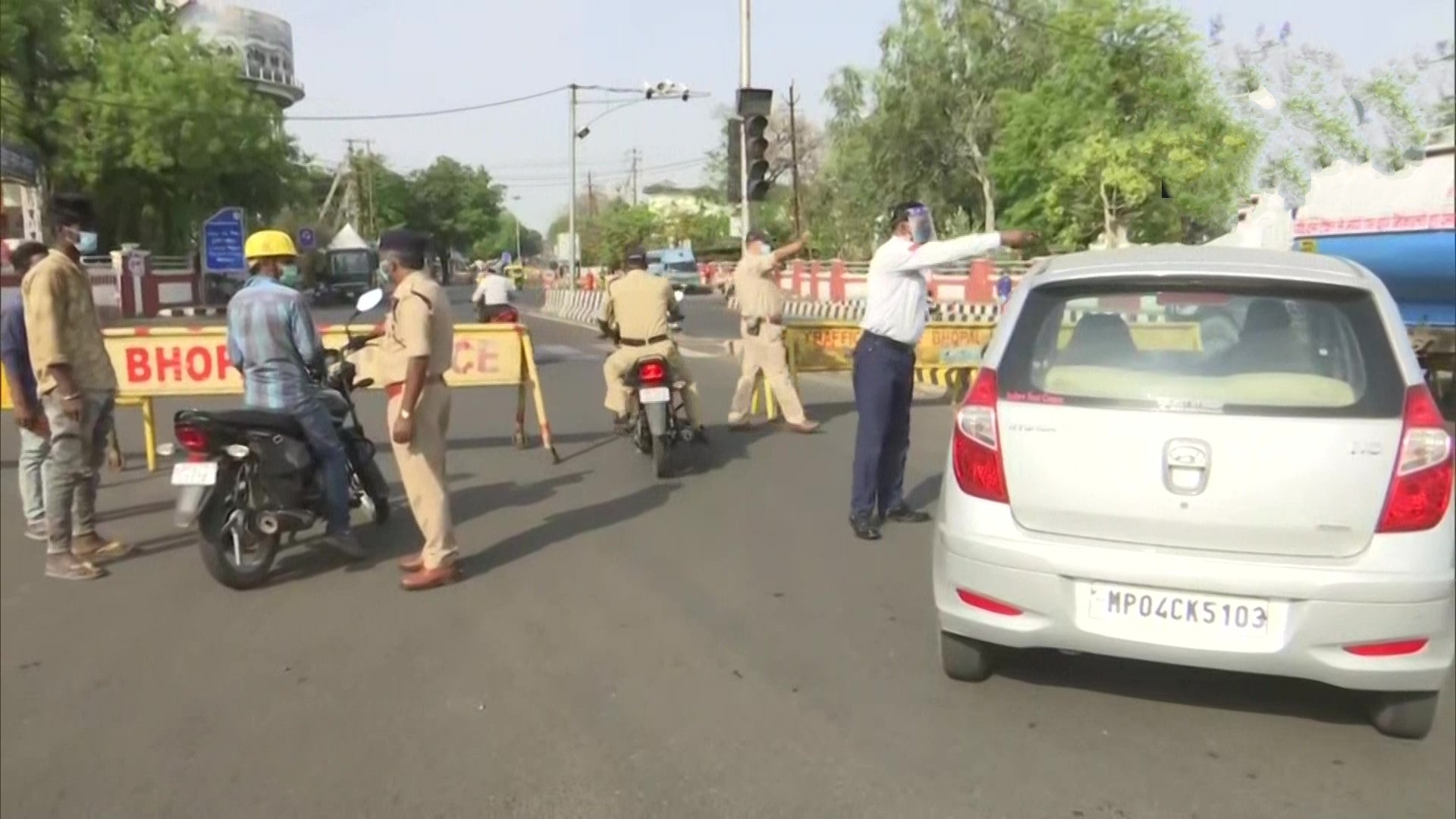 curfew in MP