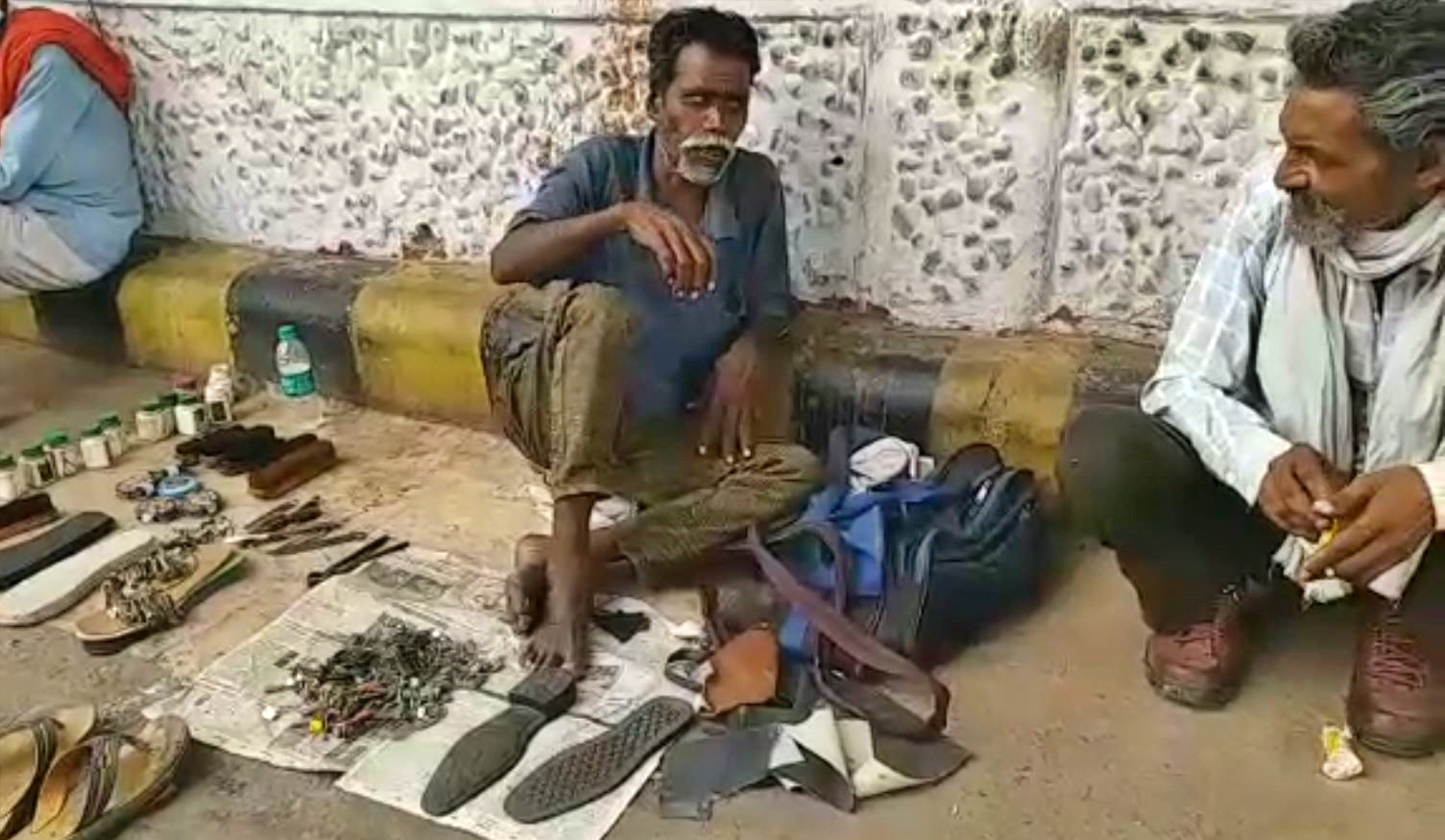 footpath shopkeepers in patna