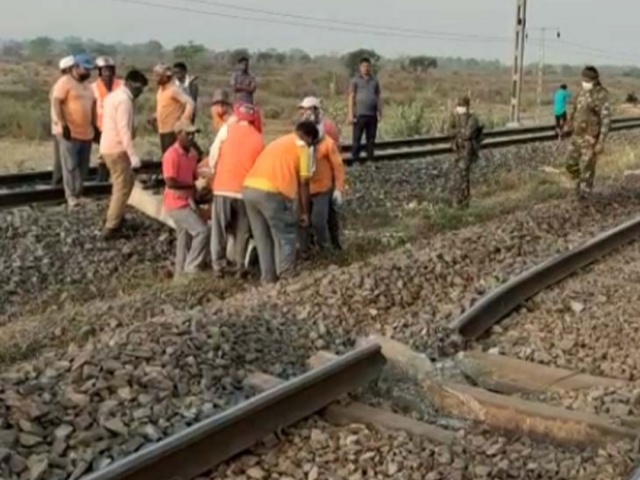 blast on railway track by naxalites in chaibasa