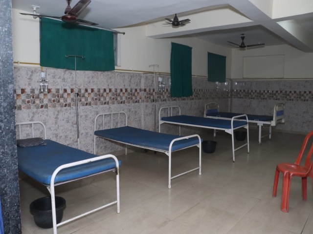 deputy commissioner inspected covid hospital in koderma