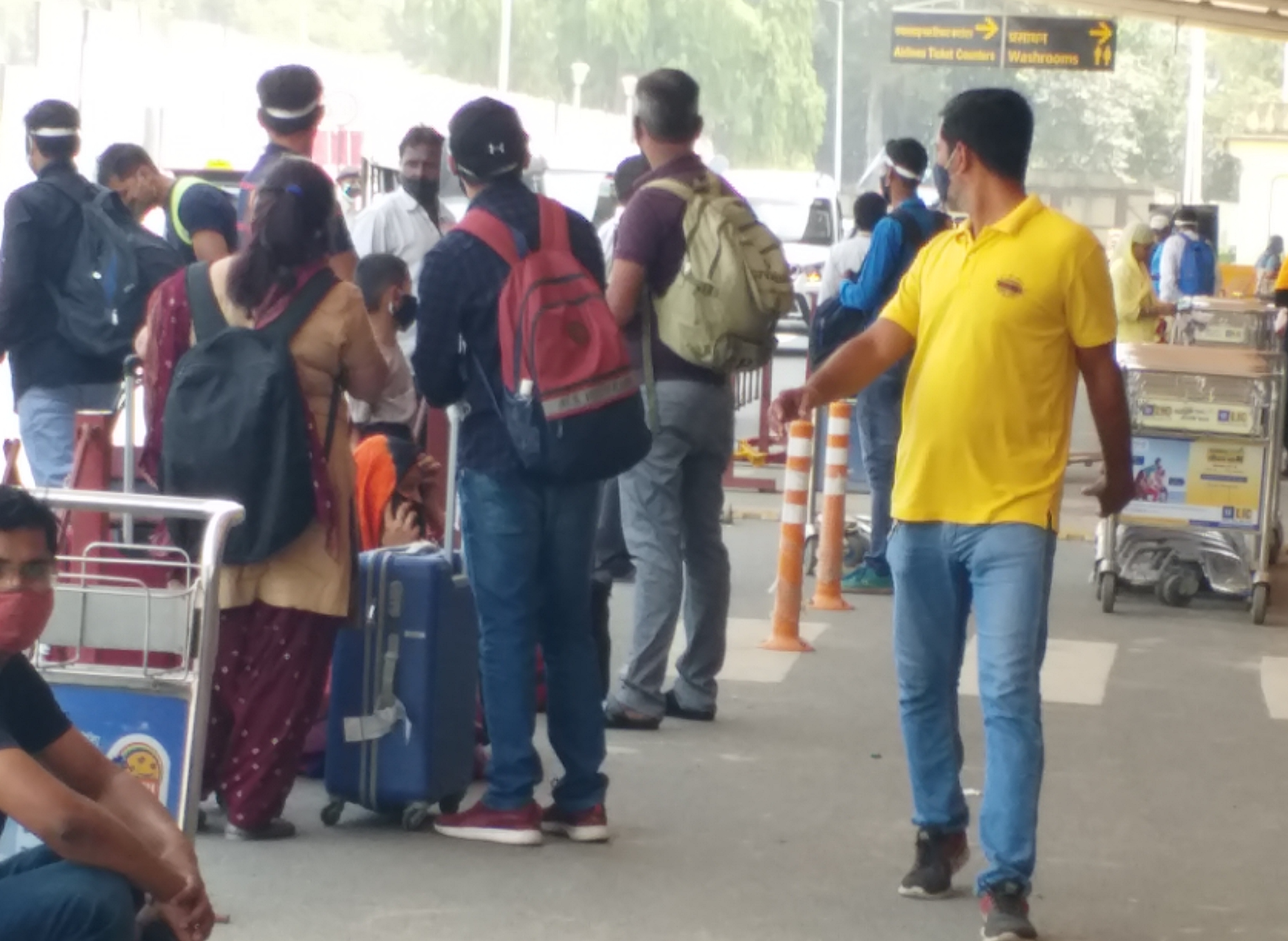 Crowd at Patna Airport