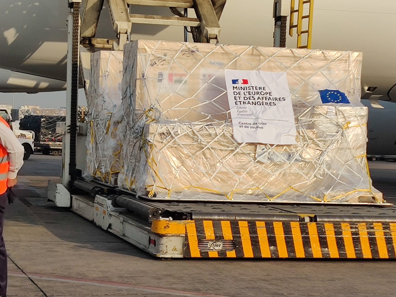 France to send 28 tonnes of medical supplies to India