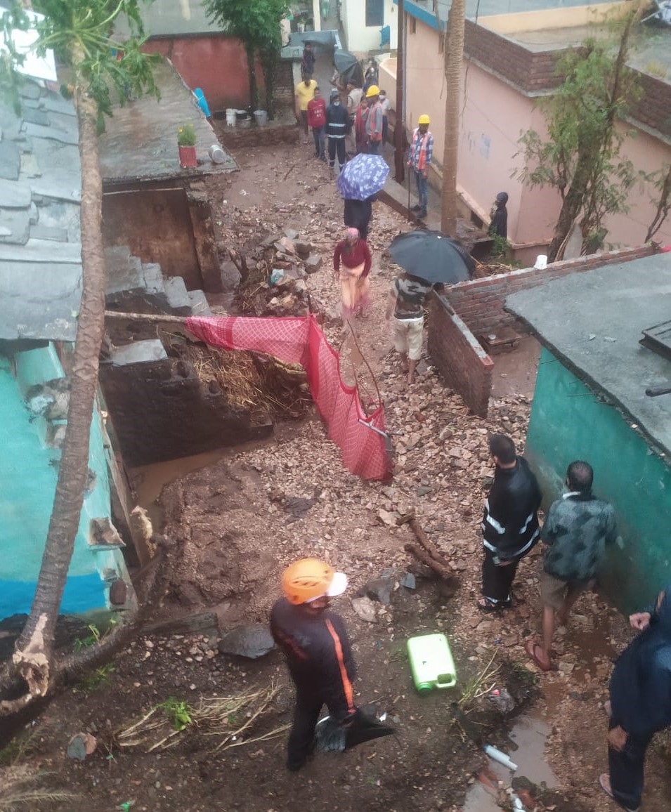 ഉത്തരാഖണ്ഡിൽ മേഘവിസ്ഫോടനം  cloudburst in uttarakhand  Uttarkashi  Several houses damaged