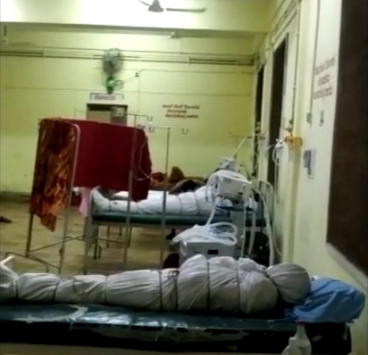 Covid patients are treating with dead bodies