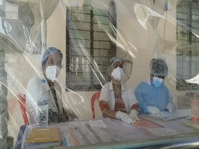 nurses in ranchi are selflessly giving their service to corona patients