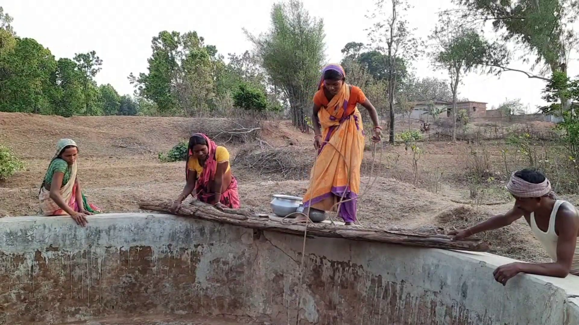 nawadih-village-of-chatra-deprived-from-basic-facilities