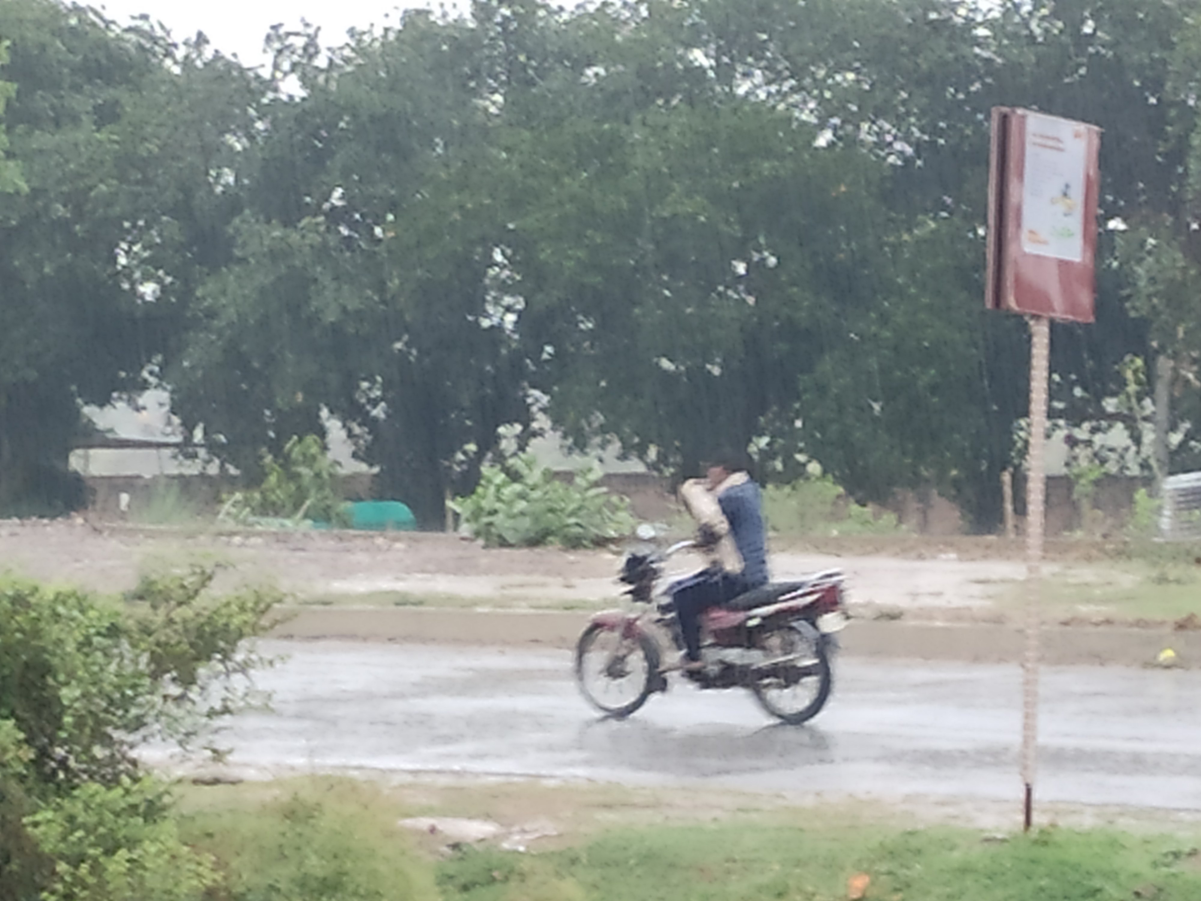 Rain and thunderstorm alert issue for next 3 hours in Bihar