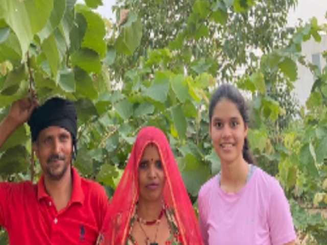 online Selling fruits and vegetables  ajmer latest news  किसानों के लिए मददगार  Helpful to farmers  हैदराबाद की सुदिति मेहता  Suditi Mehta of Hyderabad  छोटी उम्र बड़ी सोच  अजमेर में मेयो गर्ल्स कॉलेज  छात्रा सुदिति मेहता  अजमेर के किसान  Mayo Girls College in Ajmer  अजमेर की ताजा खबर