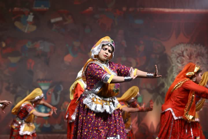 Ghoomar dance performance