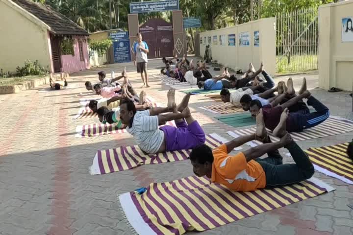 Yoga training for police