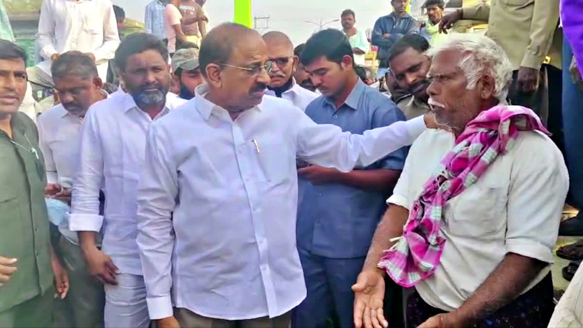 Minister Tummala Visit To Khammam Mirchi Market