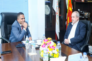 International Cricket Council (ICC) CEO Geoff Allardice met with the new Sri Lanka Sports Minister Harin Fernando during a brief visit to the country to gain a better understanding of the political situation and how it relates to cricket administration.