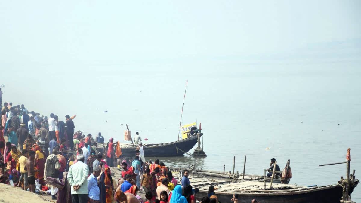 Man Body Recovered From Ganga river In Varanasi