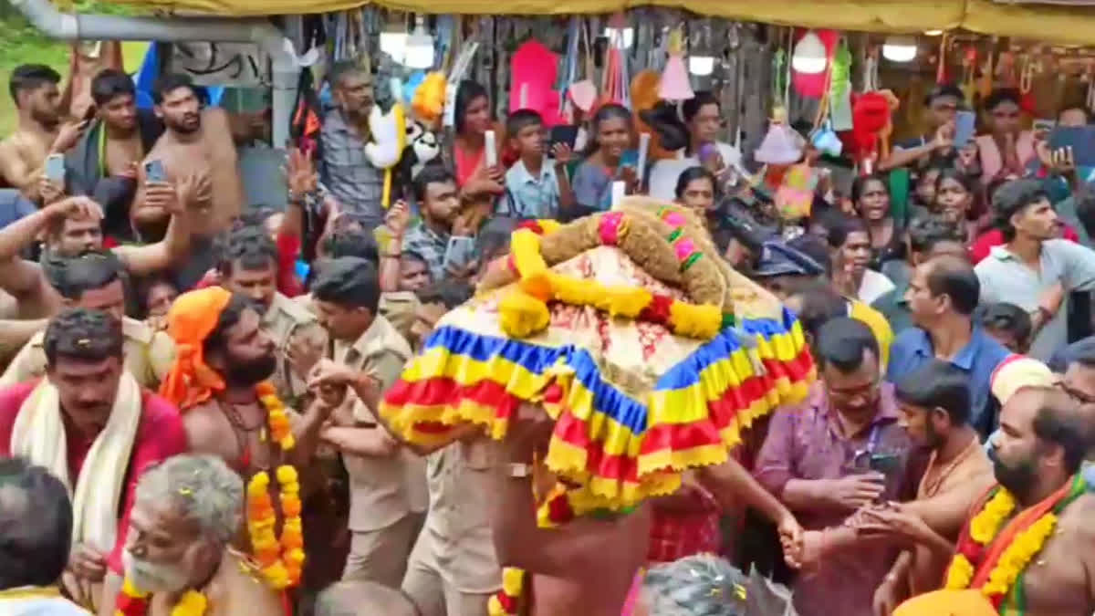 SABARIMALA MAKARAVILAKKU 2025  AAYYAPPA THIRUVABHARANAM PROCESSION  തിരുവാഭരണ ഘോഷയാത്ര  മകരവിളക്ക് 2025