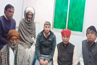 National President of Mahapanchayat Rampal Jat (2nd from right) addressing a press conference over Village Bandh