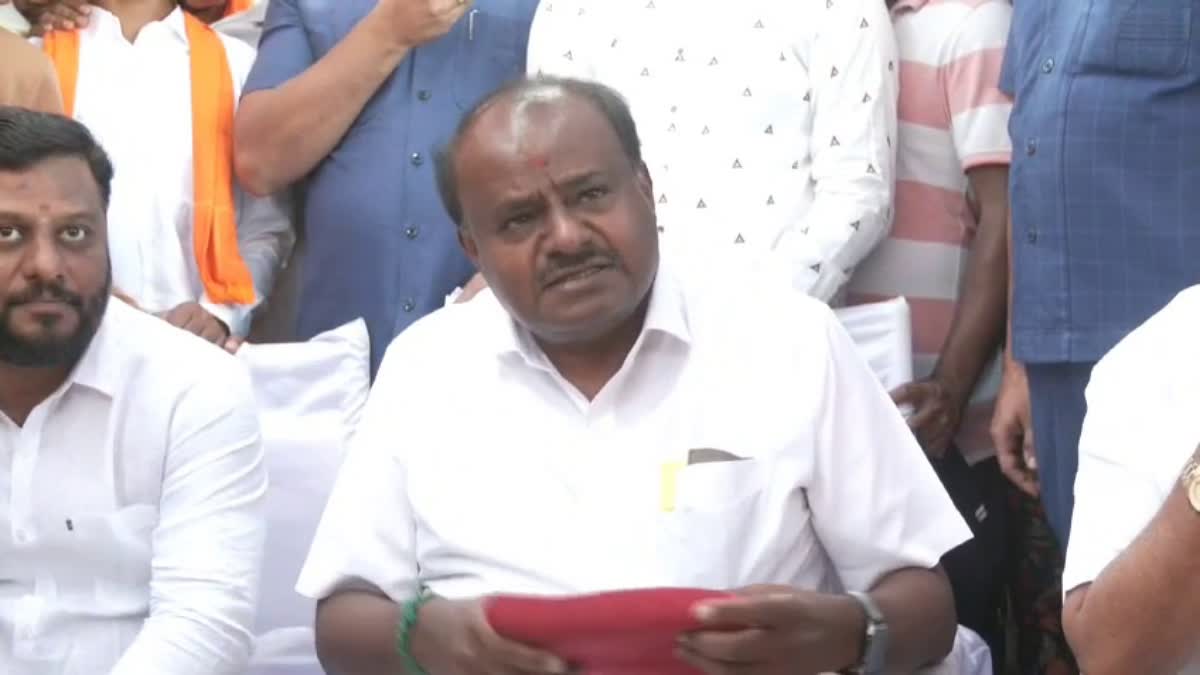 former-cm-hd-kumaraswamy-reaction-on-congress-guarantee-schemes