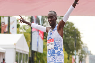 Kelvin Kiptum  Marathon World Record Holder  Kelvin Kiptum Record  കെല്‍വിൻ കിപ്‌റ്റം  മാരത്തണ്‍ ലോക റെക്കോഡ് ജേതാവ്