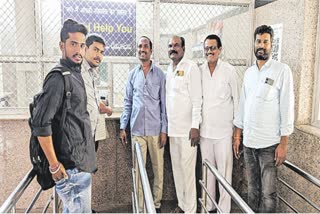 Telangana People are donating to maintain train stoppage