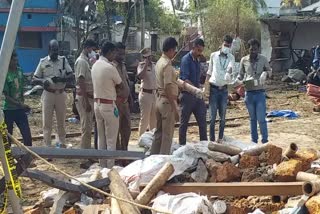 Two people died in Blast  Tripunithura firecracker explosion  തൃപ്പൂണിത്തുറ ചൂരക്കാട് സ്ഫോടനം  തൃപ്പൂണിത്തുറ സ്ഫോടനം മരണം രണ്ടായി