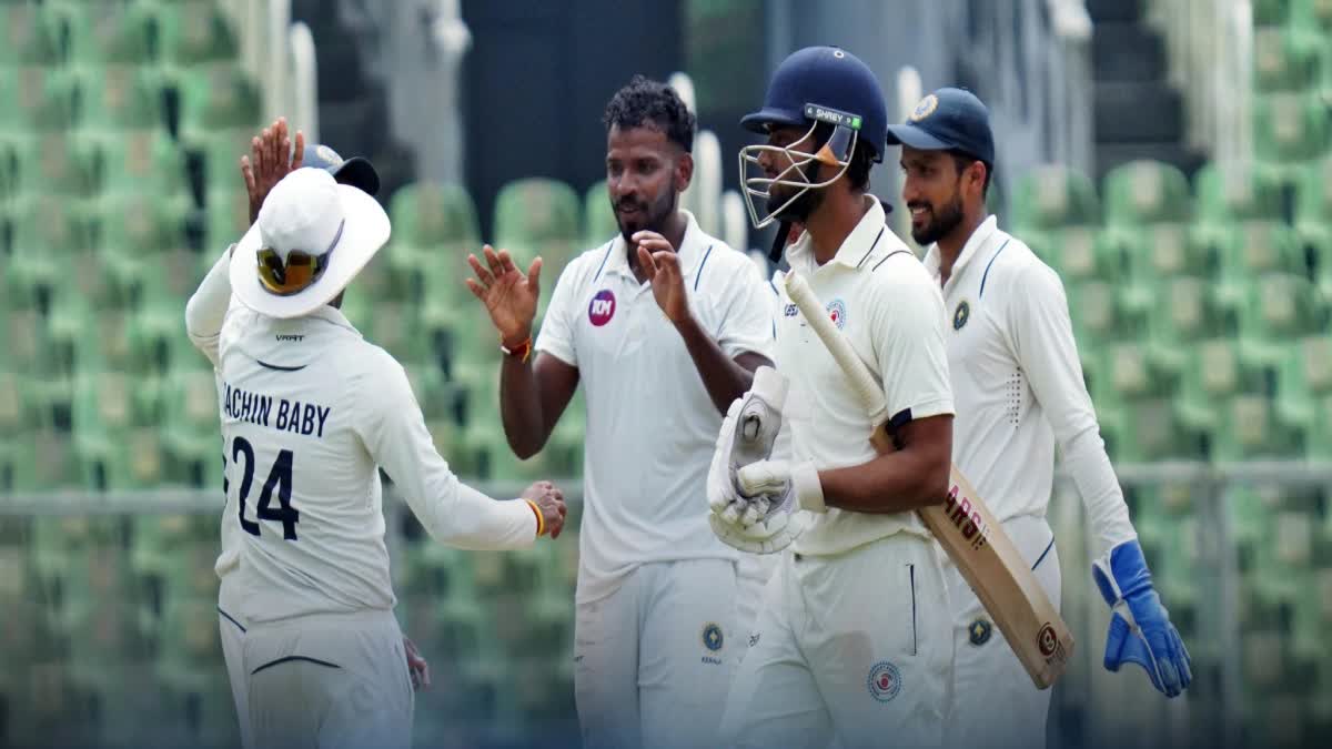 KERALA RANJI CRICKET  KERALA RANJI QUARTER FINALS  രഞ്ജി ക്വാര്‍ട്ടര്‍ കേരളം  JAMMU AND KASHMIR CRICKET