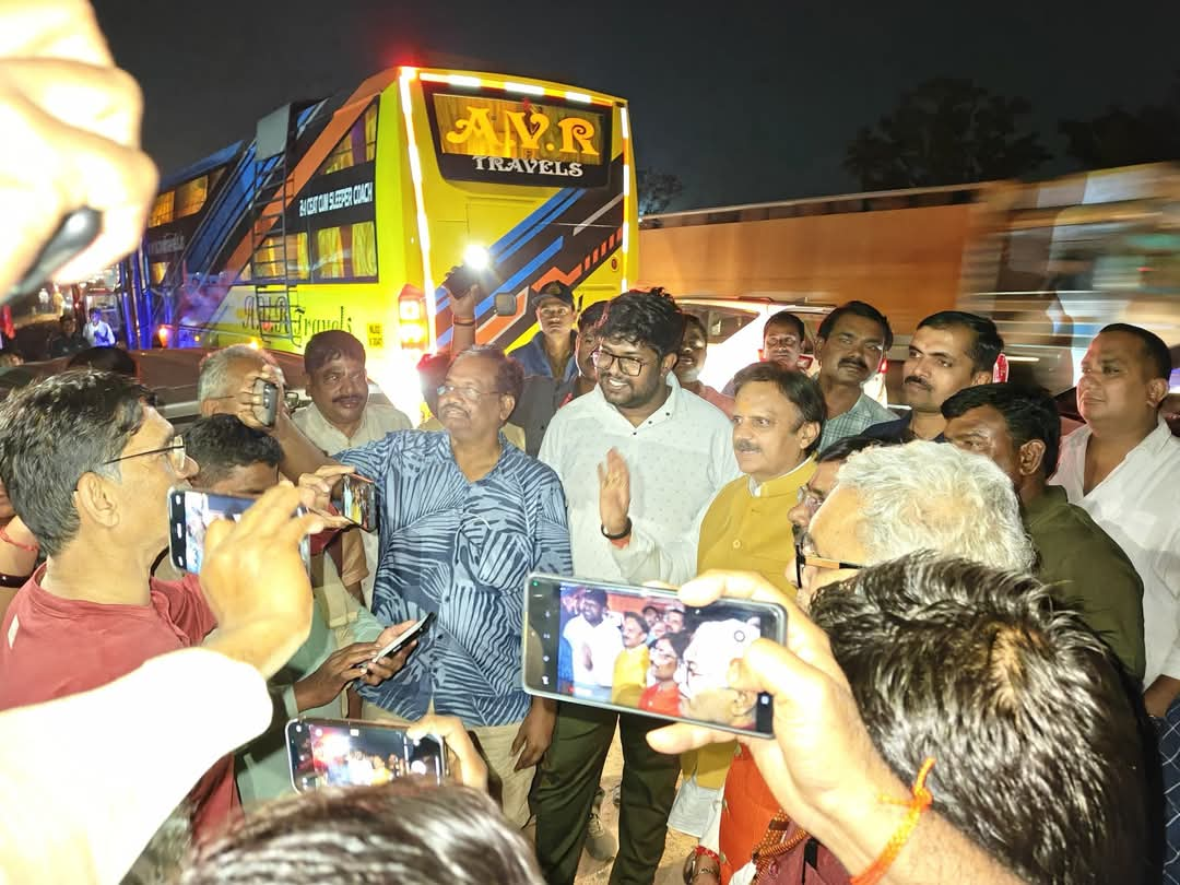 Madhya Pradesh UP Massive Road Jam