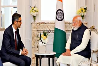 PM Modi Meets Indian Origin Google CEO Sundar Pichai in Paris