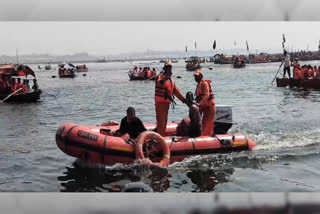 Maha Kumbh Mela | Two Devotees Drown After Boat Capsizes At Sangam; Missing After 24 hours