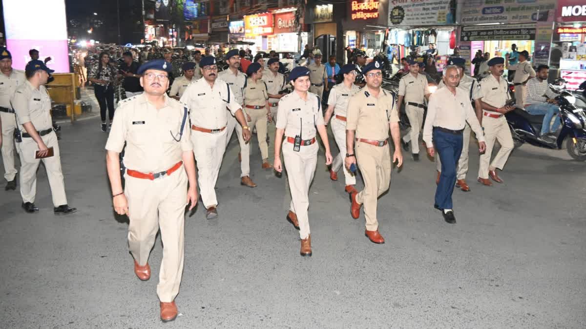 jabalpur police took out flag march as CAA is implemented