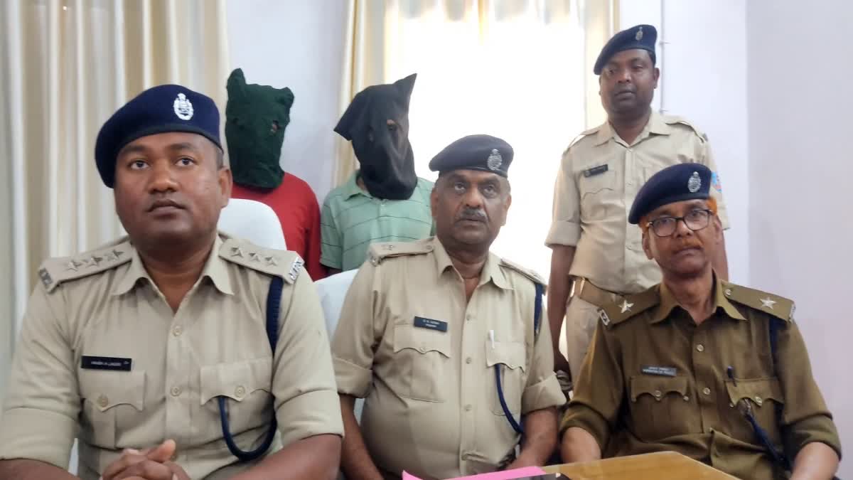 Two cyber criminals arrested in Jamtara