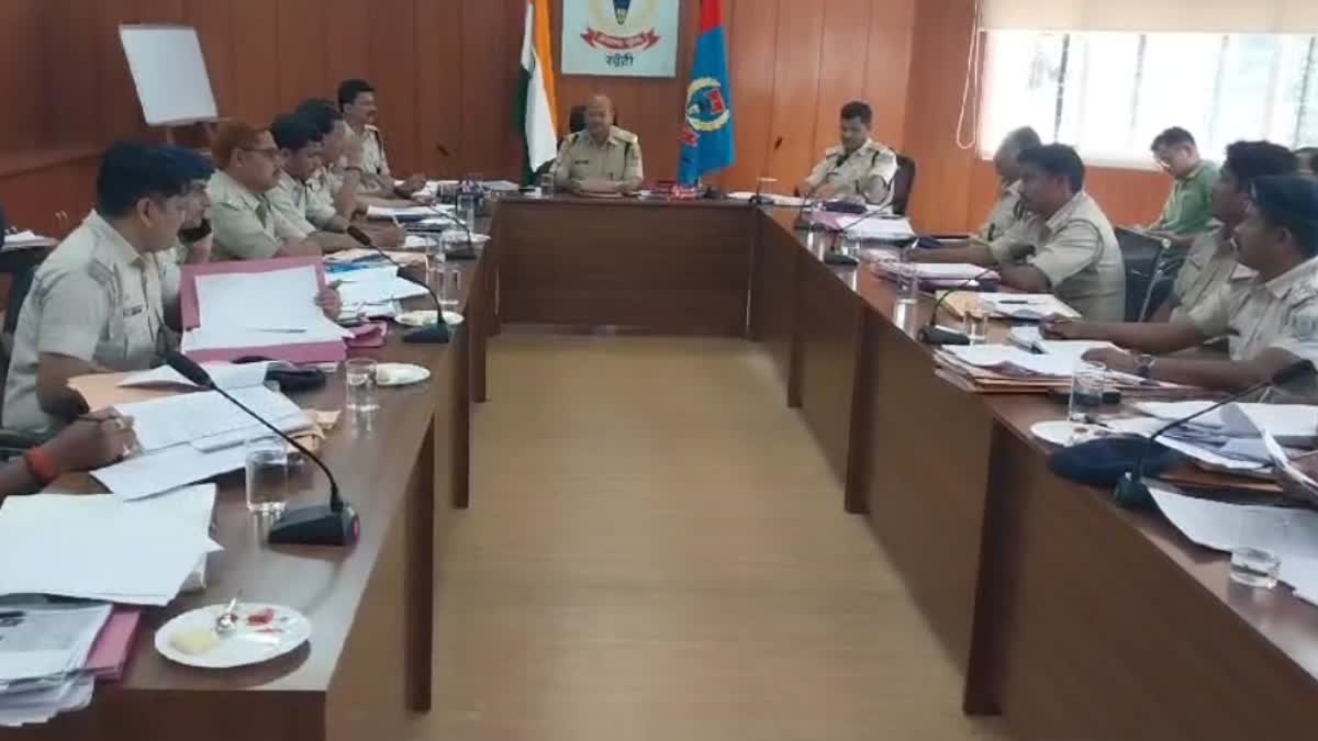 SP Aman Kumar held crime review meeting in Khunti