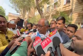 Digvijay singh gets relief from court in defamation case rss bjp