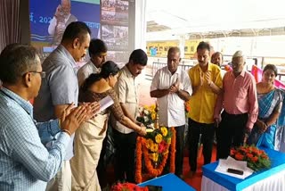 prime-minister-narendra-modi-launched-the-one-station-one-product-scheme-in-shivamogga-railway-station