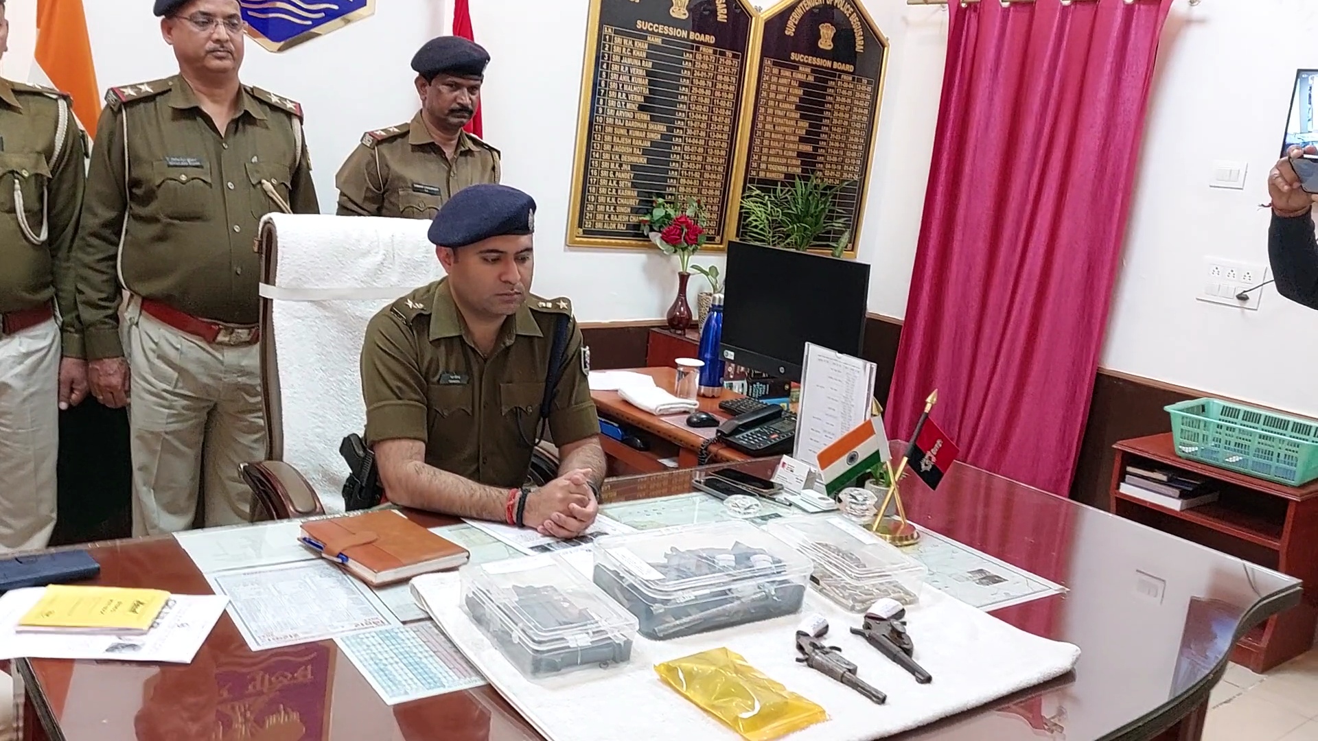 criminals arrested with weapons in Begusarai