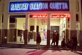 Pakistan train hijack updates