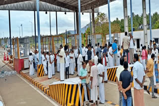Toll Booth Protest In Tamil Nadu