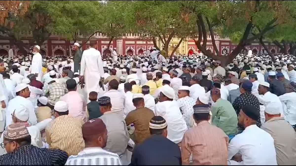 نماز سے متعلق حکومتی گائیڈ لائن پر آواز اٹھا شروع