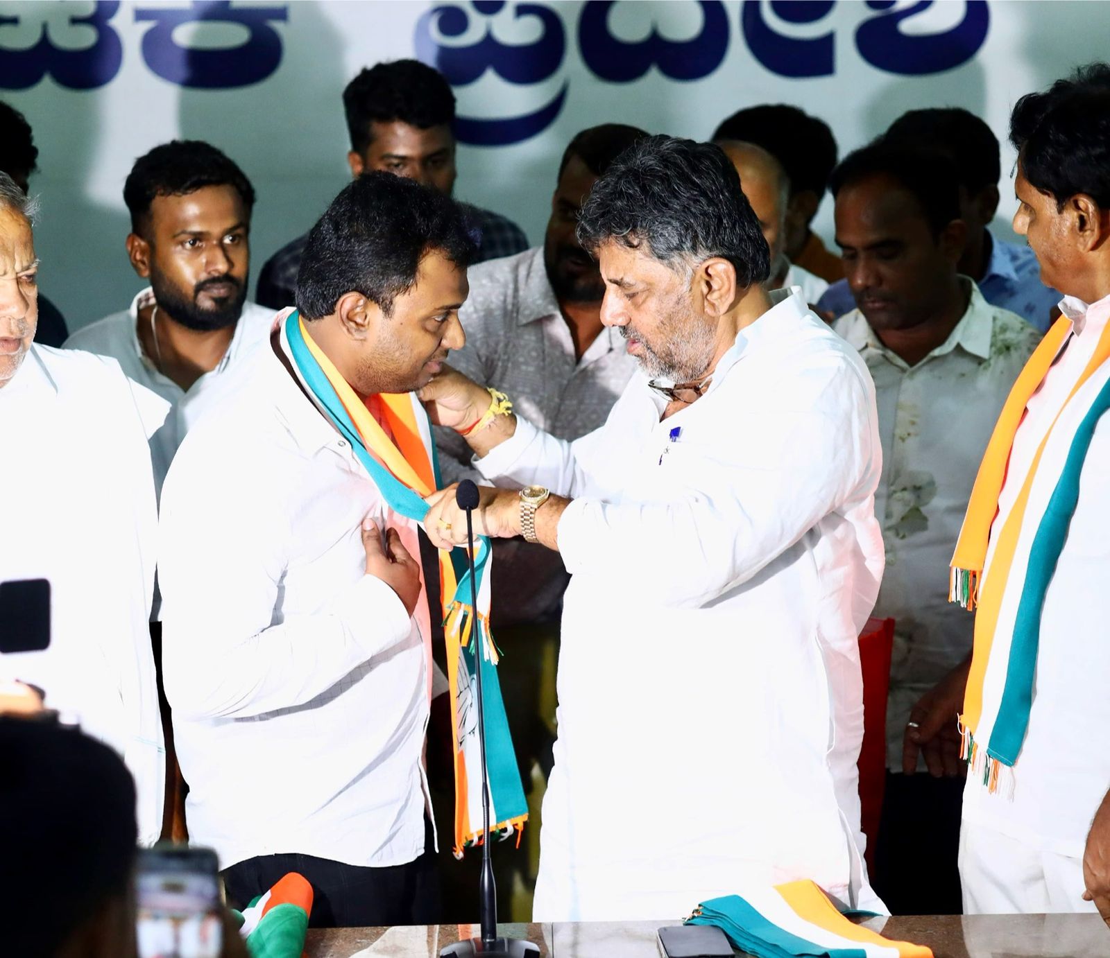 JDS leader joins congress