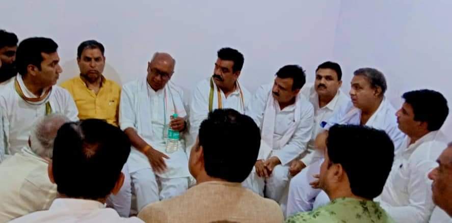 Digvijay Singh indicated 400 candidates contest from Rajgarh