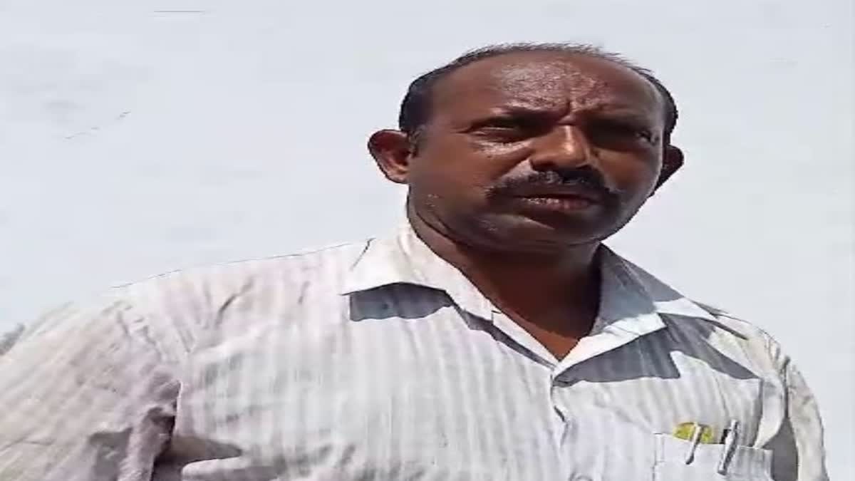 மின்தடையை சரி செய்ய ரூ.1500 லஞ்சம் வாங்கிய வயர்மேன்; வைரலாகும் வீடியோ!