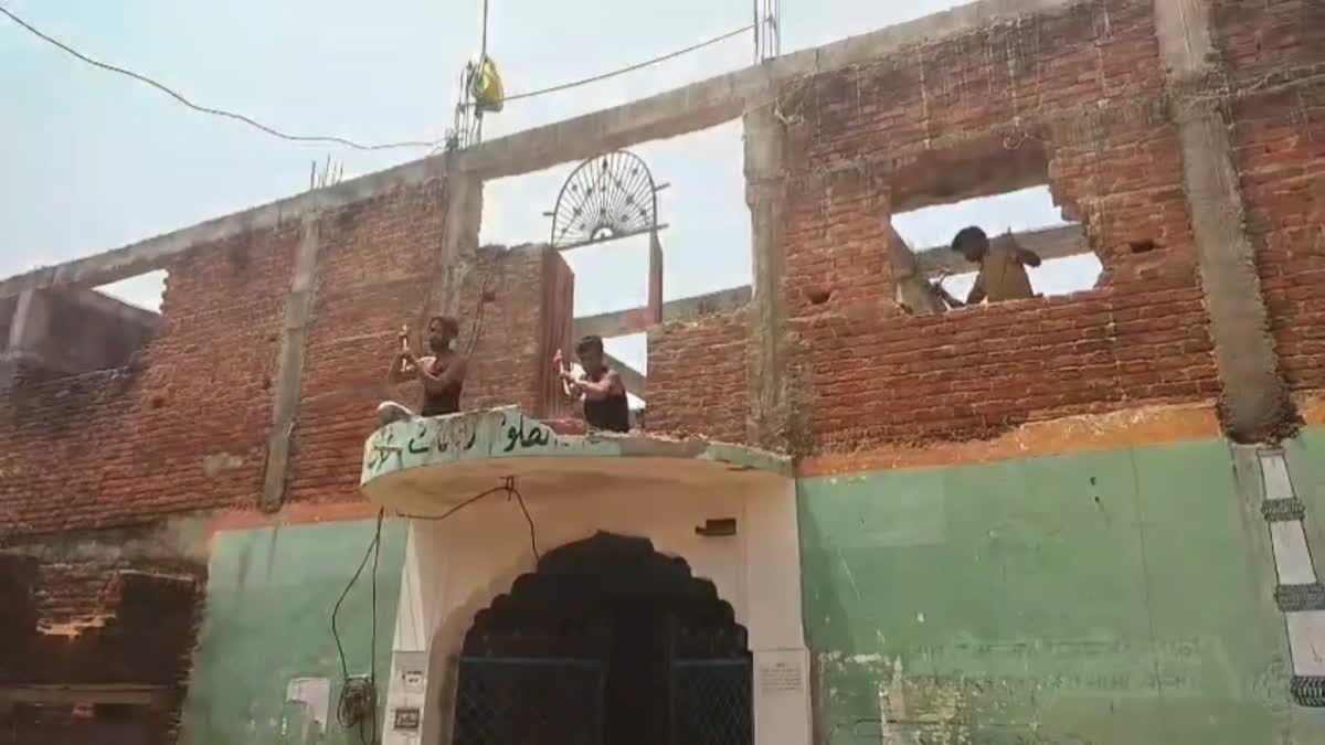 PANNA MADRASA DEMOLISHING STARTED