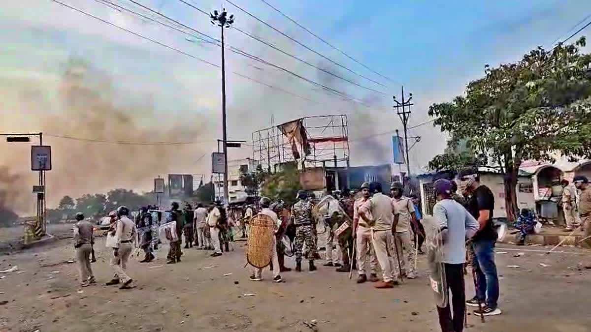 WAQF ACT PROTEST IN BENGAL  WEST BENGAL CM MAMATA BANARJEE  PROTEST IN MURSHIDABAD  WAQF AMENDMENT ACT PROTEST
